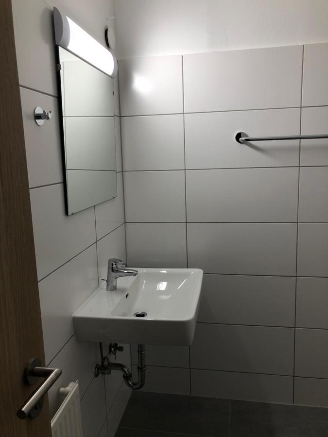 Gastehaus Penny Rooms N Hallein Bagian luar foto